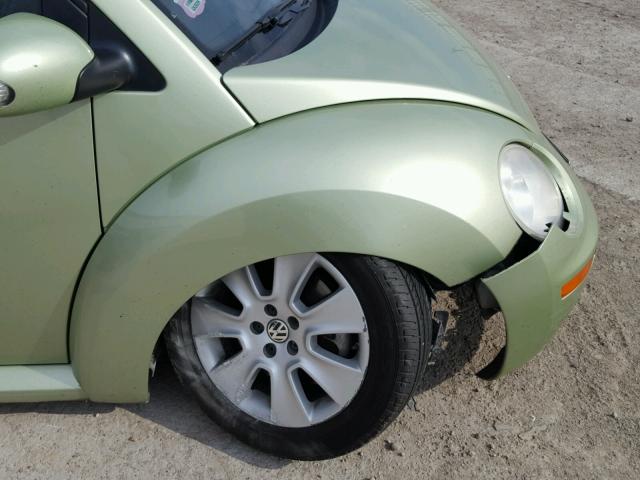 3VWRW31C18M505776 - 2008 VOLKSWAGEN NEW BEETLE 绿色 照片 9