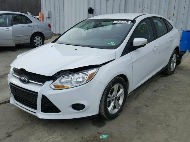 1FADP3F25DL206786 - 2013 FORD FOCUS SE WHITE photo 2