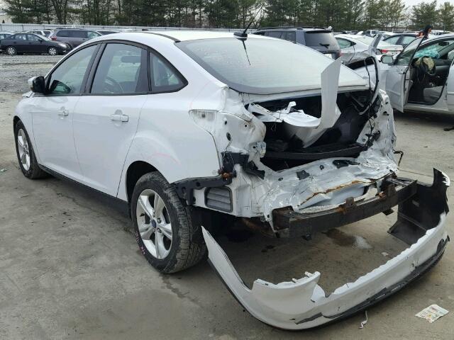 1FADP3F25DL206786 - 2013 FORD FOCUS SE WHITE photo 3