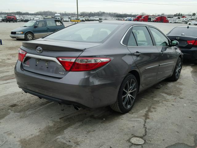 4T1BF1FK3GU506572 - 2016 TOYOTA CAMRY LE GRAY photo 4