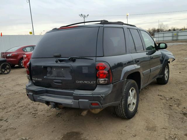 1GNDT13SX42303154 - 2004 CHEVROLET TRAILBLAZE GRAY photo 4