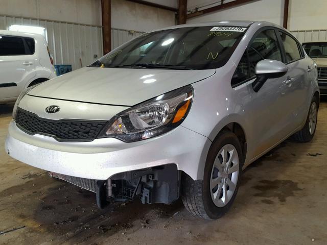 KNADM4A33H6047924 - 2017 KIA RIO LX SILVER photo 2