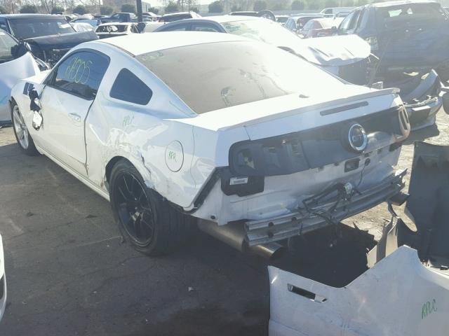 1ZVBP8CF5D5235616 - 2013 FORD MUSTANG GT WHITE photo 3