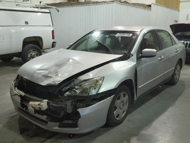 JHMCM56446C002039 - 2006 HONDA ACCORD LX SILVER photo 2