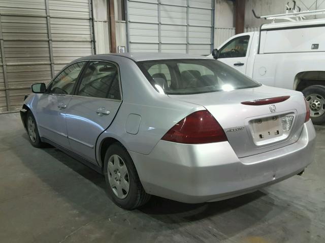 JHMCM56446C002039 - 2006 HONDA ACCORD LX SILVER photo 3