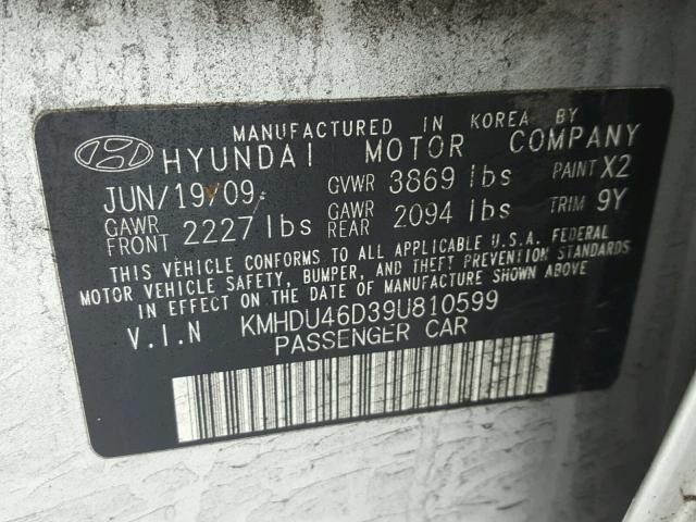 KMHDU46D39U810599 - 2009 HYUNDAI ELANTRA GL SILVER photo 10