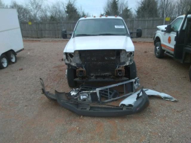 1FDXF46P33ED85775 - 2003 FORD F450 SUPER WHITE photo 9