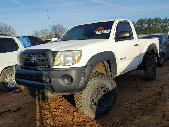 5TEPX42N47Z330339 - 2007 TOYOTA TACOMA WHITE photo 2