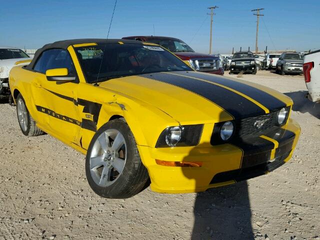 1ZVHT85H965178859 - 2006 FORD MUSTANG GT YELLOW photo 1