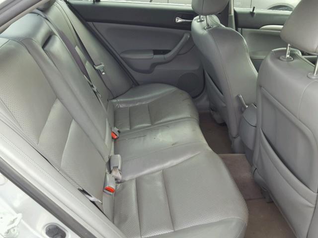 JH4CL96824C023739 - 2004 ACURA TSX SILVER photo 6