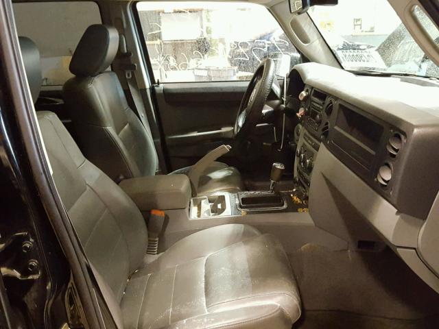 1J8HG48K77C533251 - 2007 JEEP COMMANDER BLACK photo 5