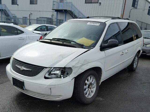 2C8GP74L02R694784 - 2002 CHRYSLER TOWN & COU 白色 照片 2