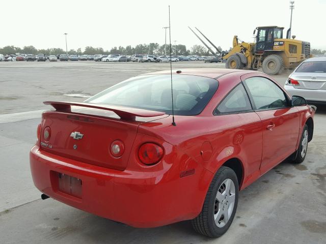 1G1AK18F087108711 - 2008 CHEVROLET COBALT LS RED photo 4