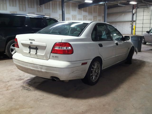 YV1VS27554F029097 - 2004 VOLVO S40 1.9T WHITE photo 4