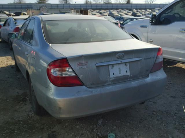 4T1BF30K82U018845 - 2002 TOYOTA CAMRY LE SILVER photo 3