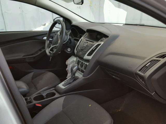 1FADP3F22EL153935 - 2014 FORD FOCUS SE GRAY photo 5