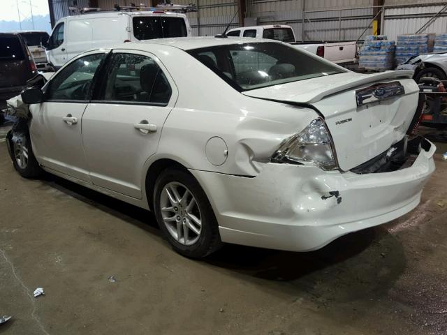 3FAHP0GA2AR308050 - 2010 FORD FUSION S WHITE photo 3