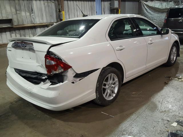 3FAHP0GA2AR308050 - 2010 FORD FUSION S WHITE photo 4