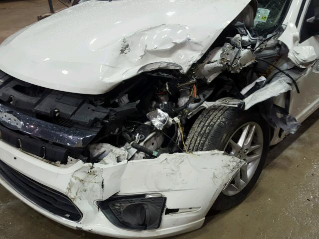 3FAHP0GA2AR308050 - 2010 FORD FUSION S WHITE photo 9