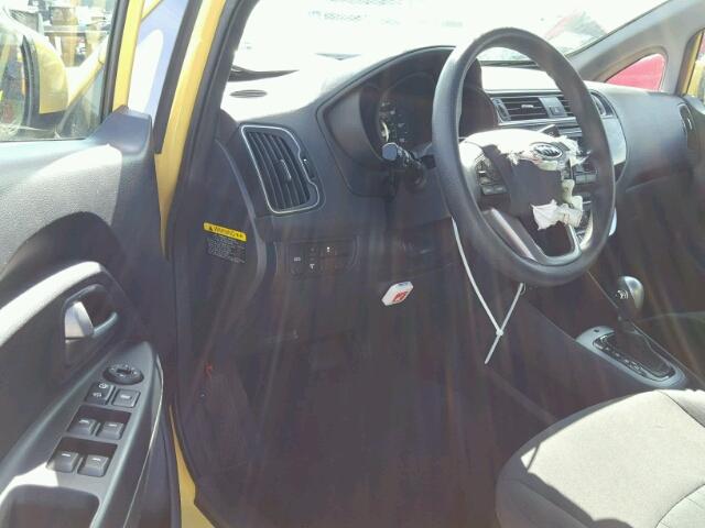 KNADM4A3XG6576723 - 2016 KIA RIO LX Դեղին լուսանկար 9