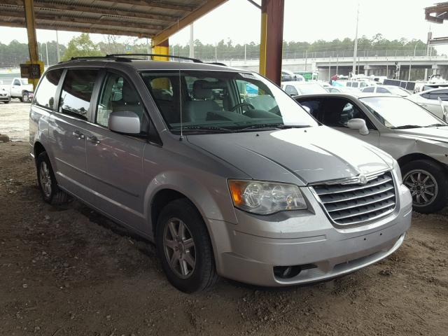 2A4RR5D15AR358161 - 2010 CHRYSLER TOWN & COU SILVER photo 1