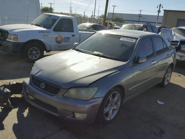 JTHBD192120063522 - 2002 LEXUS IS 300 GRAY photo 2