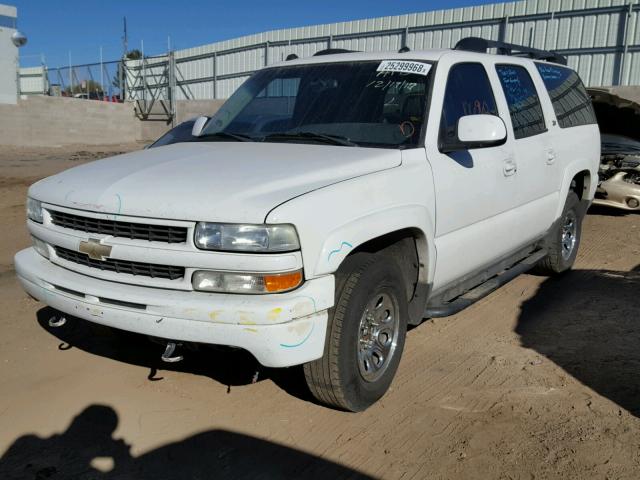 3GNFK16Z24G186634 - 2004 CHEVROLET SUBURBAN K WHITE photo 2