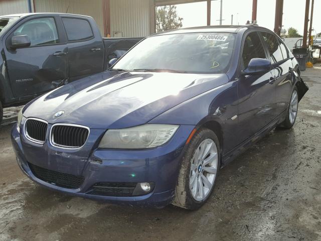 WBAPH7C54BE461535 - 2011 BMW 328 I BLUE photo 2