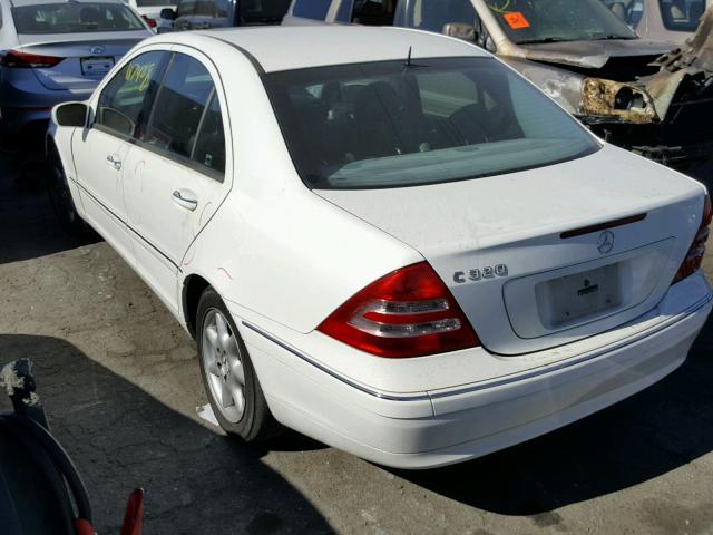 WDBRF64JX3F310507 - 2003 MERCEDES-BENZ C 320 WHITE photo 3