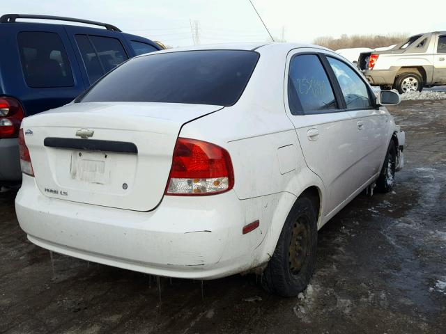 KL1TD52675B470481 - 2005 CHEVROLET AVEO BASE WHITE photo 4