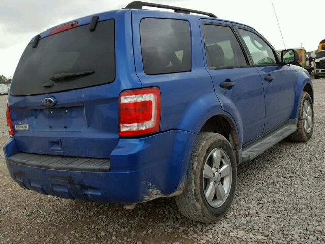 1FMCU0D75BKB24129 - 2011 FORD ESCAPE XLT BLUE photo 4