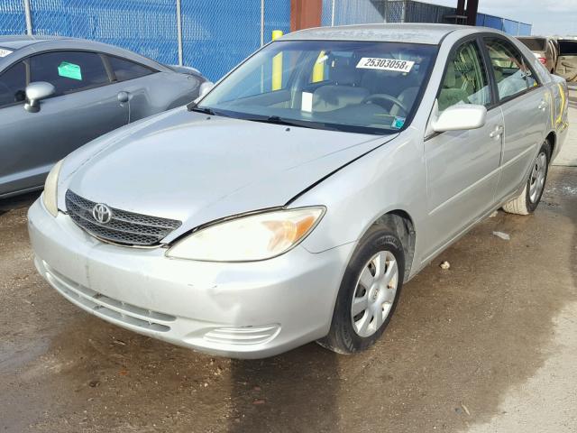4T1BE30K63U733840 - 2003 TOYOTA CAMRY LE SILVER photo 2