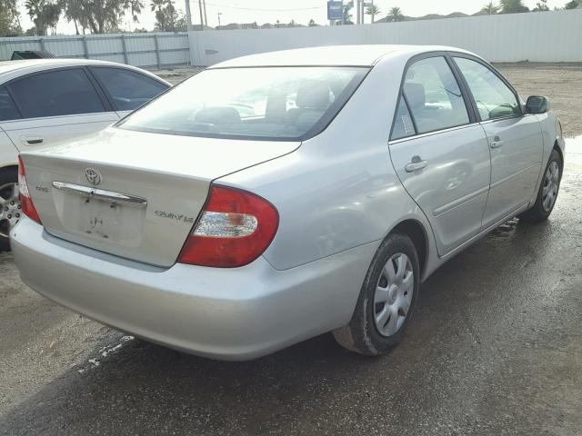 4T1BE30K63U733840 - 2003 TOYOTA CAMRY LE SILVER photo 4
