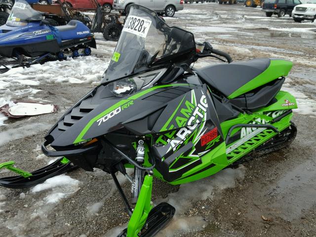 4UF15SNWXFT100878 - 2015 ARCC SNOWMOBILE GREEN photo 2