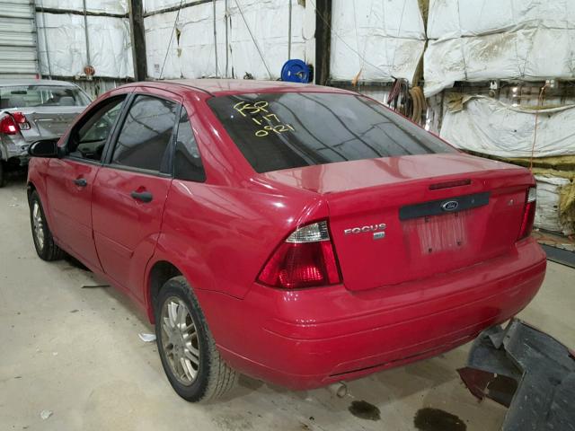 1FAFP34N16W151762 - 2006 FORD FOCUS ZX4 RED photo 3