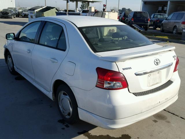 JTDBT923771095401 - 2007 TOYOTA YARIS WHITE photo 3