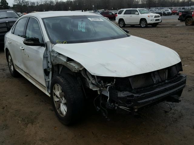 1VWAS7A3XGC035702 - 2016 VOLKSWAGEN PASSAT S WHITE photo 1