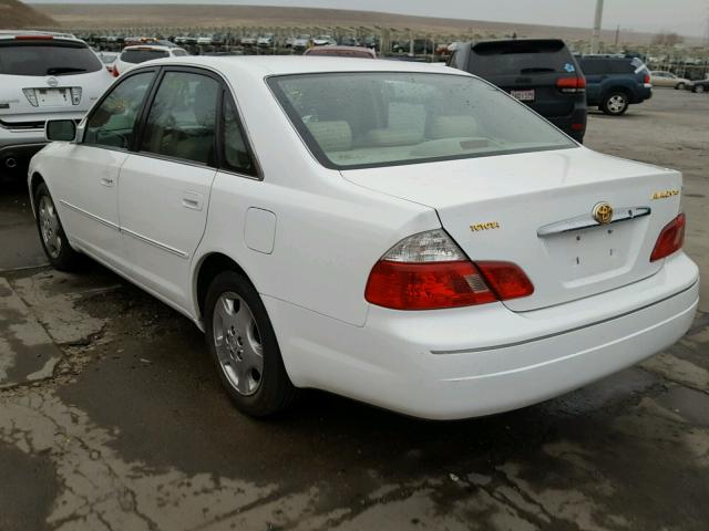 4T1BF28B63U301762 - 2003 TOYOTA AVALON XL WHITE photo 3