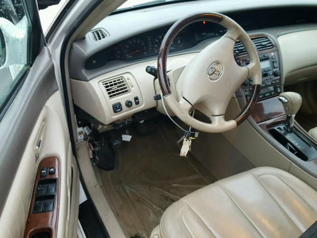 4T1BF28B63U301762 - 2003 TOYOTA AVALON XL WHITE photo 9