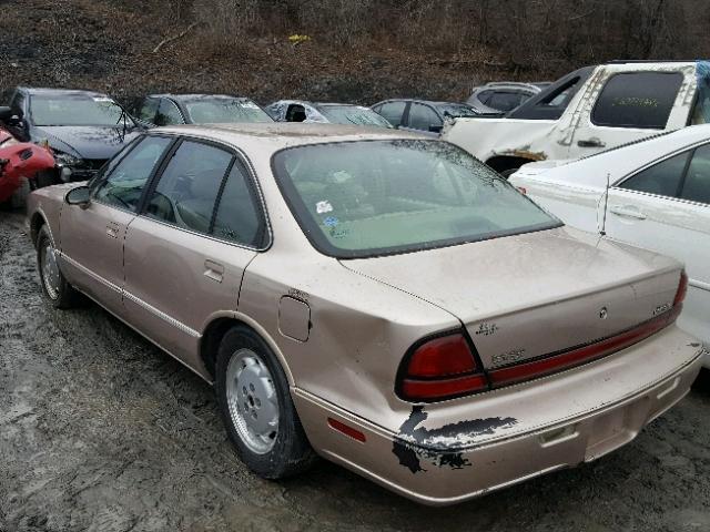 1G3HC52KXX4829666 - 1999 OLDSMOBILE 88 50TH AN GOLD photo 3