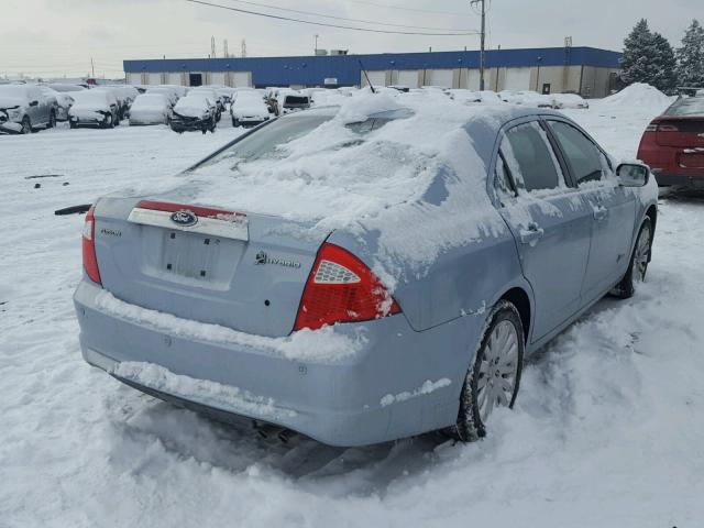 3FADP0L36AR132710 - 2010 FORD FUSION HYB BLUE photo 4