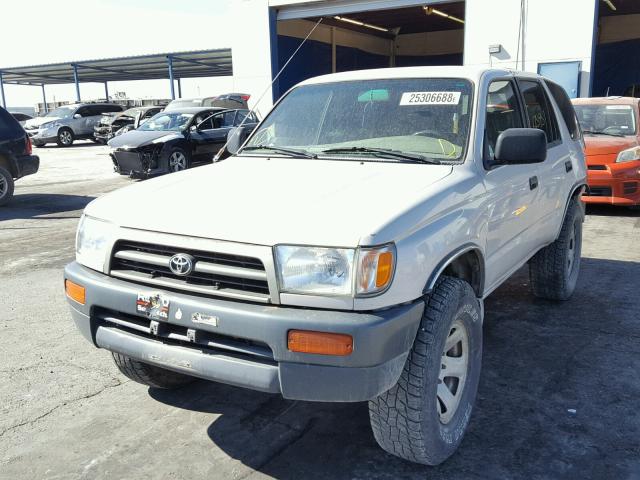 JT3HM84R4W0030386 - 1998 TOYOTA 4RUNNER SR SILVER photo 2