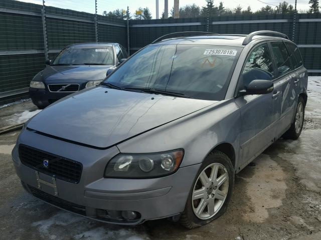 YV1MW682052056812 - 2005 VOLVO V50 T5 GRAY photo 2