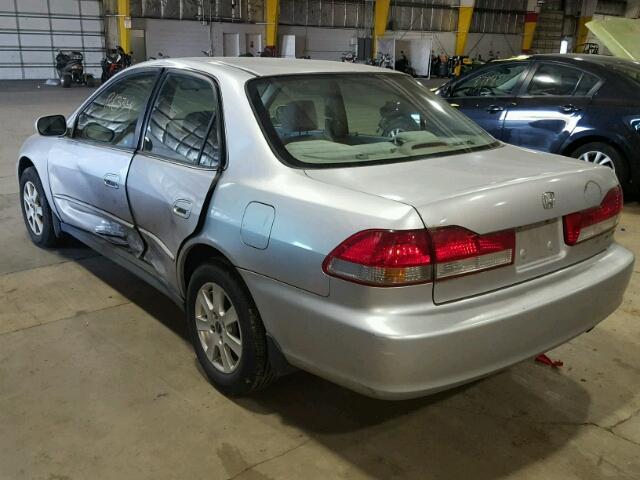 JHMCG56472C028006 - 2002 HONDA ACCORD LX SILVER photo 3