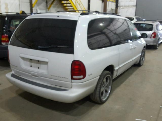 1C4GP44R3YB809809 - 2000 CHRYSLER TOWN & COU WHITE photo 4