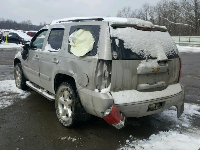 1GNFK13027J287715 - 2007 CHEVROLET TAHOE K150 SILVER photo 3