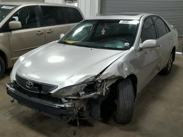 4T1BE32K65U947453 - 2005 TOYOTA CAMRY LE SILVER photo 2