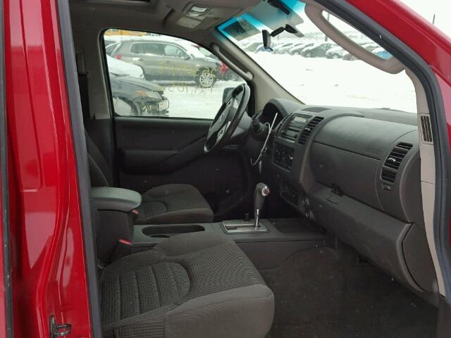 1N6AD07W06C412670 - 2006 NISSAN FRONTIER C RED photo 5