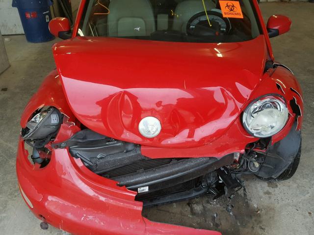 3VWCM31Y05M364881 - 2005 VOLKSWAGEN NEW BEETLE RED photo 7