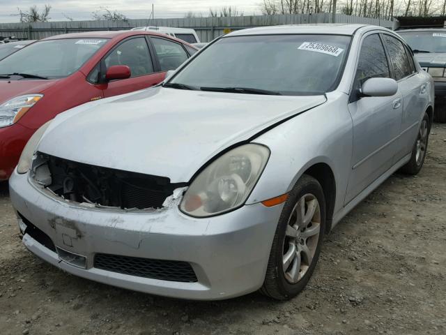 JNKCV51FX6M604721 - 2006 INFINITI G35 SILVER photo 2